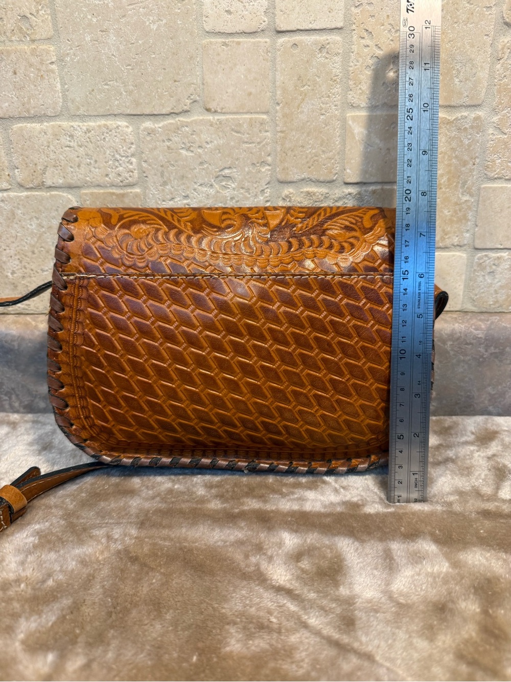 Patricia Nash Hand-Tooled Tan & Brown Leather Crossbody - Picture 3 of 6